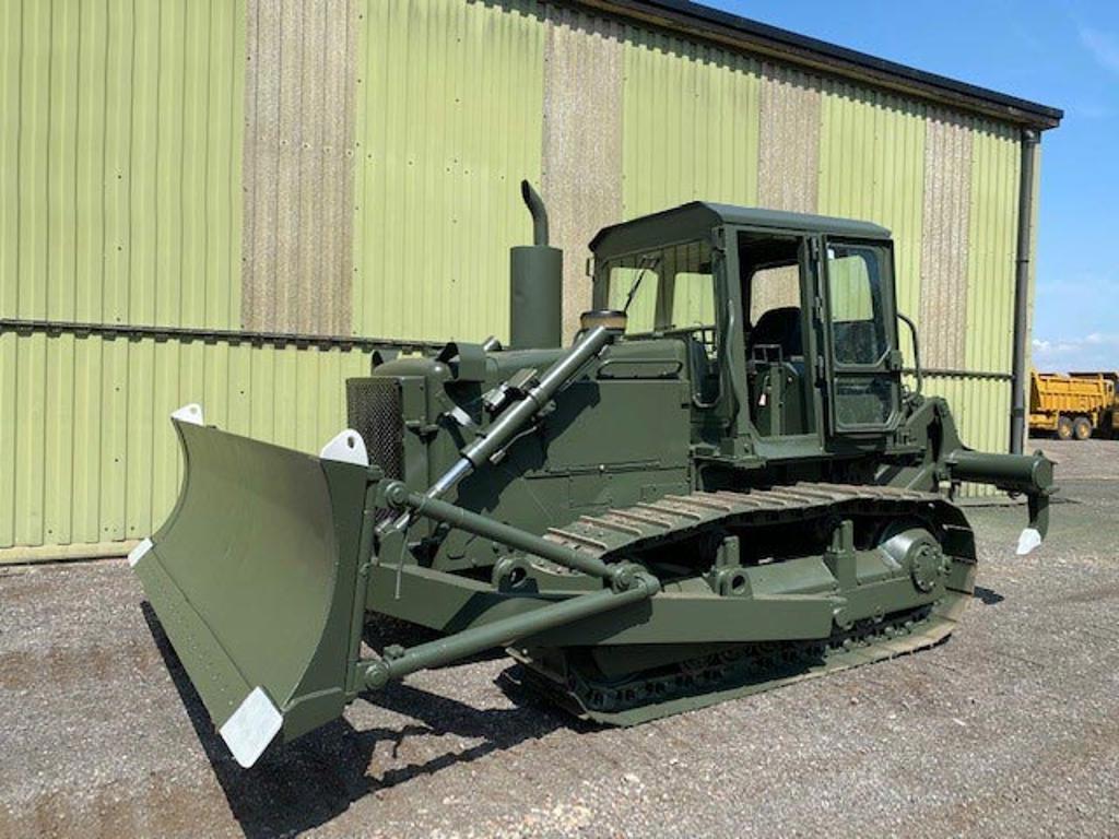 military vehicles for sale - Caterpillar D6D dozer with Ripper